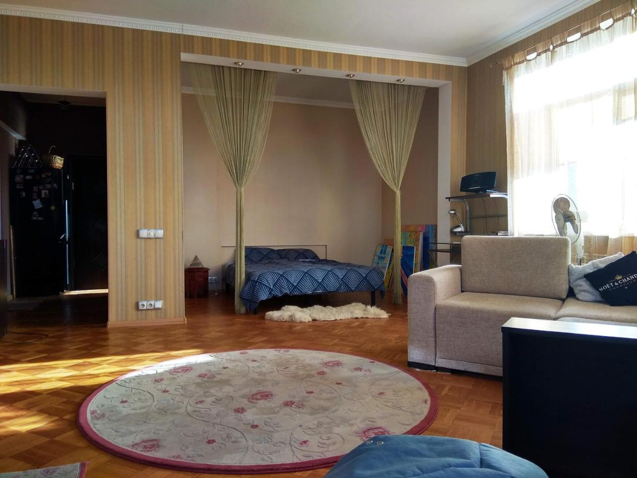 Apartmán Alabama Mama Kyjev Exteriér fotografie